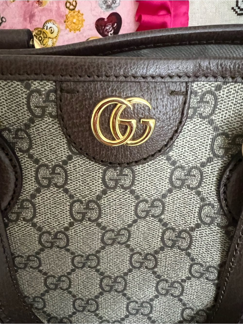 Gucci Beige and Brown Signature Tote - Picture 3 of 12
